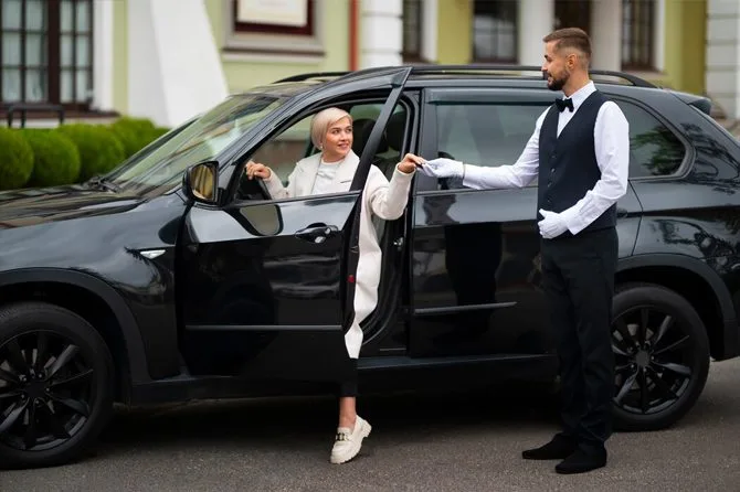Chauffeur Service & Airport Transfer in UAE reliable transport service