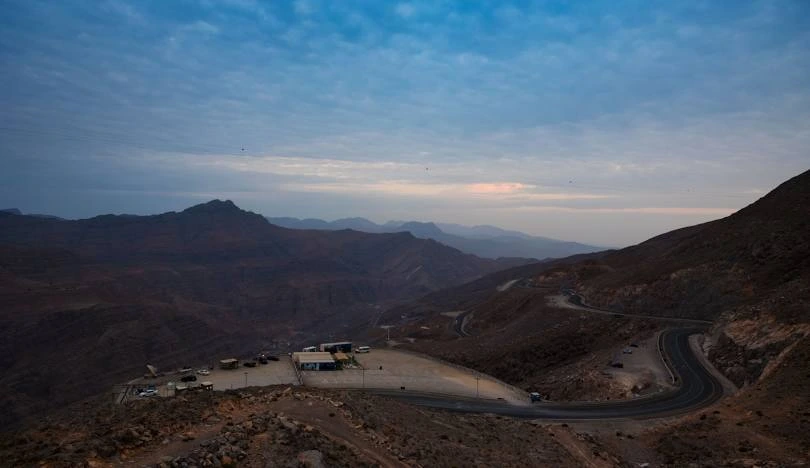 Visit jebel jais with Cabiolimo chauffeur service