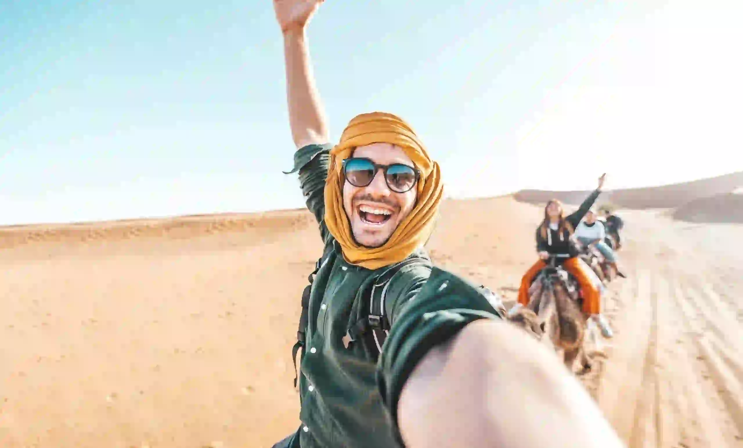 Chauffeur service & airport transfer in UAE for Desert Safari travel